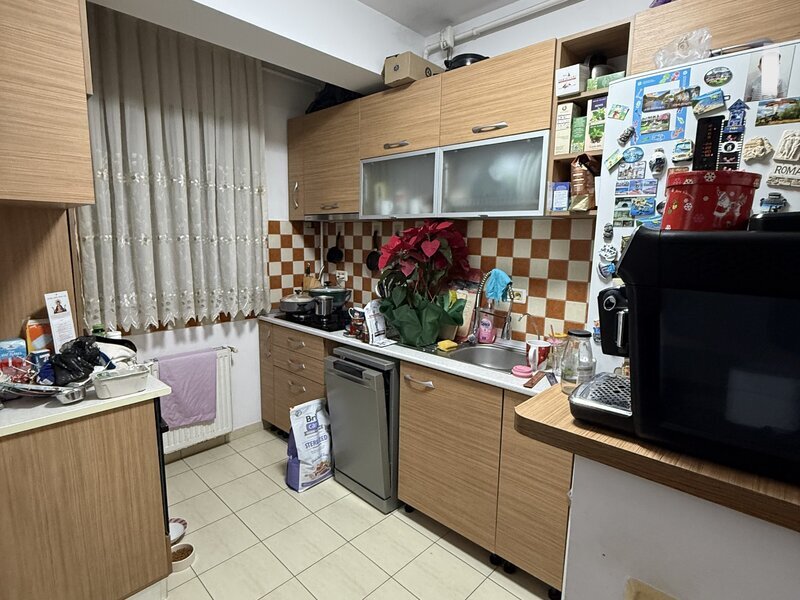 Prelungirea Ghencea, La Gemulet, et.1/5, cu lift, loc parcare subteran